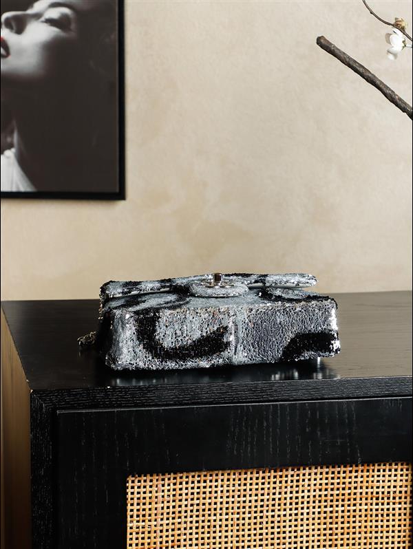 2026131214250686 900